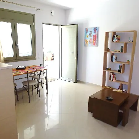 Apartment Seashell